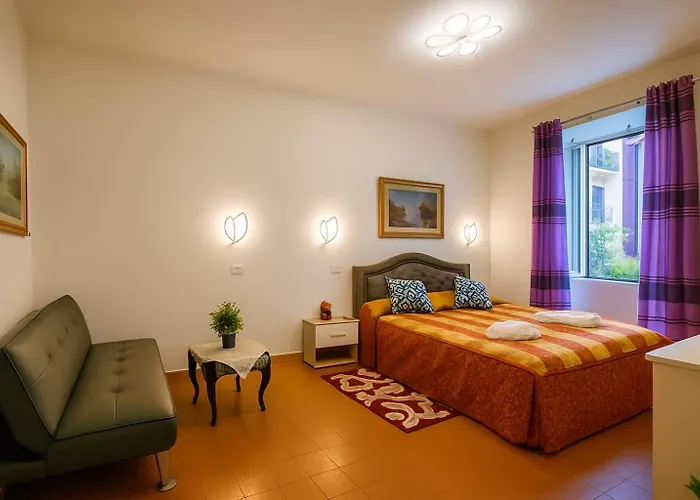 Nexus Palace Appartement *